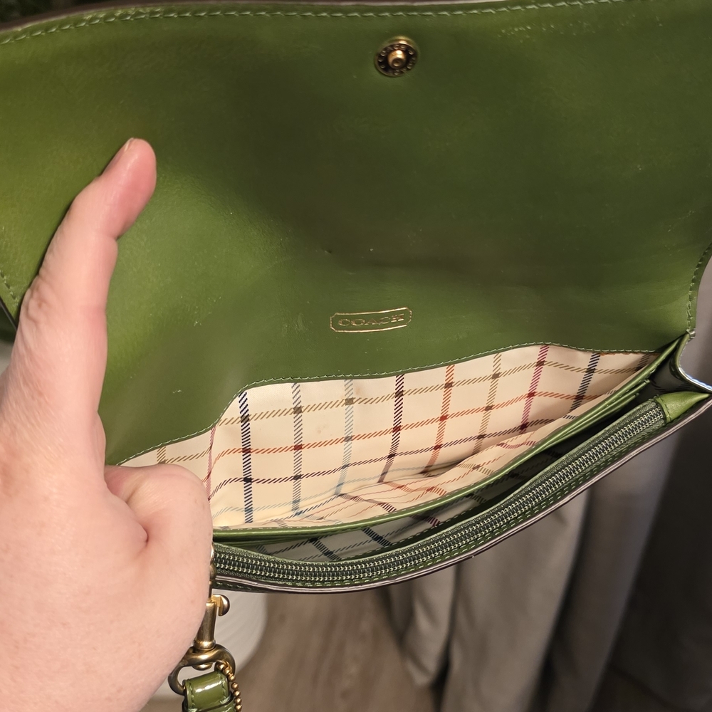 Coach Bleecker Green Patent Leather Tattersall Wristlet Wallet - Picture 8 of 11